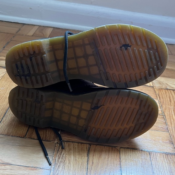 1460 Smooth Leather Dr. Martens in Cherry Size 8 - Picture 4 of 6